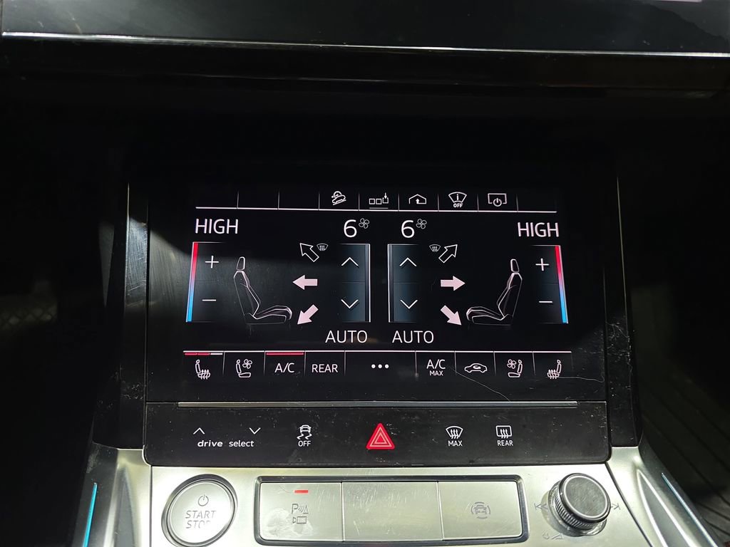 Used 2019 Audi e-tron Prestige w/ Prestige Package AWD/4WD image 25