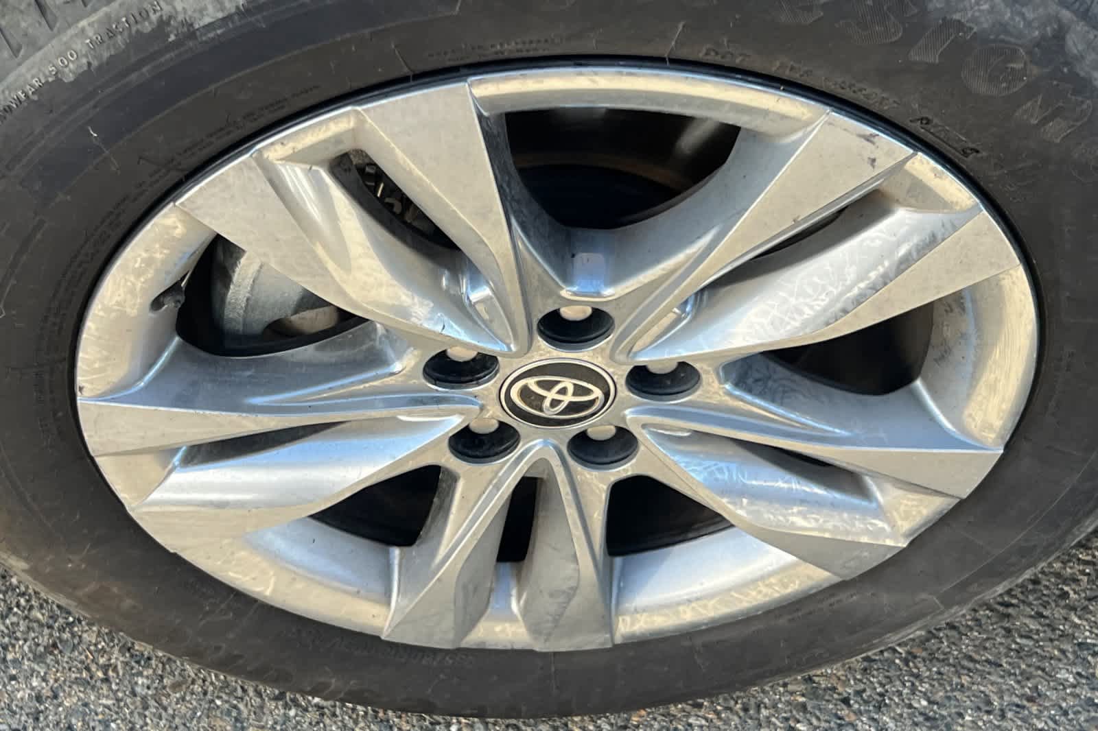 Used 2024 Toyota Sienna Limited AWD/4WD image 10