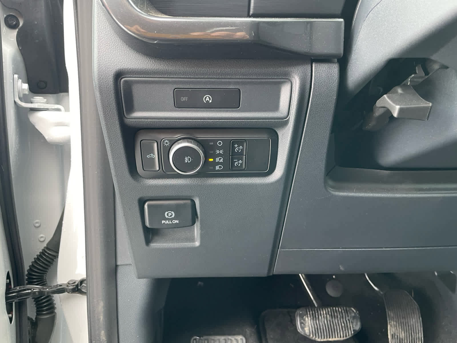 Used 2025 Ford F150 STX w/ Equipment Group 200A image 14