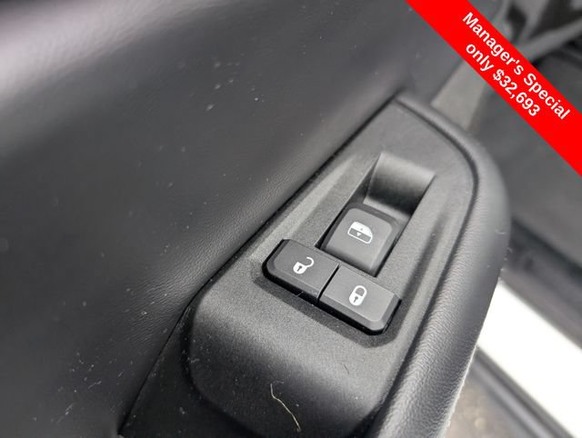 Used 2025 Jeep Grand Cherokee Altitude AWD/4WD image 11
