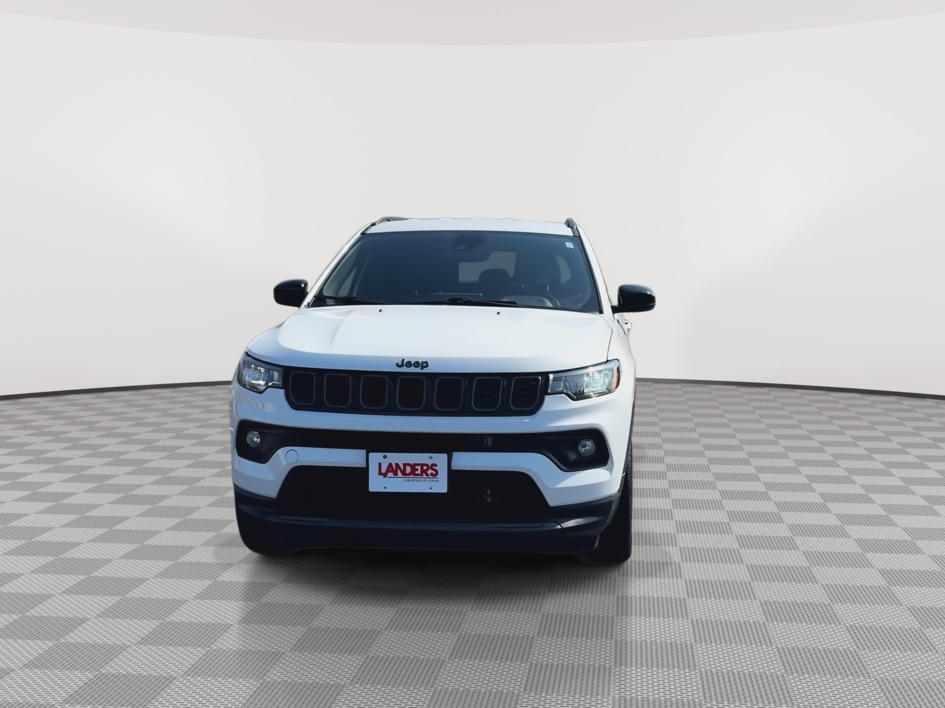 Used 2025 Jeep Compass Latitude w/ Altitude Special Edition image 3