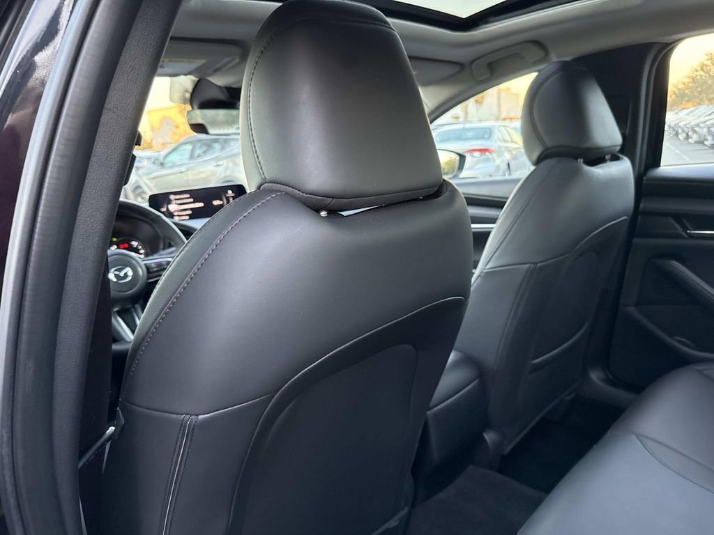 Certified 2025 MAZDA MAZDA3 2.5 Turbo Sedan w/Premium Plus image 14