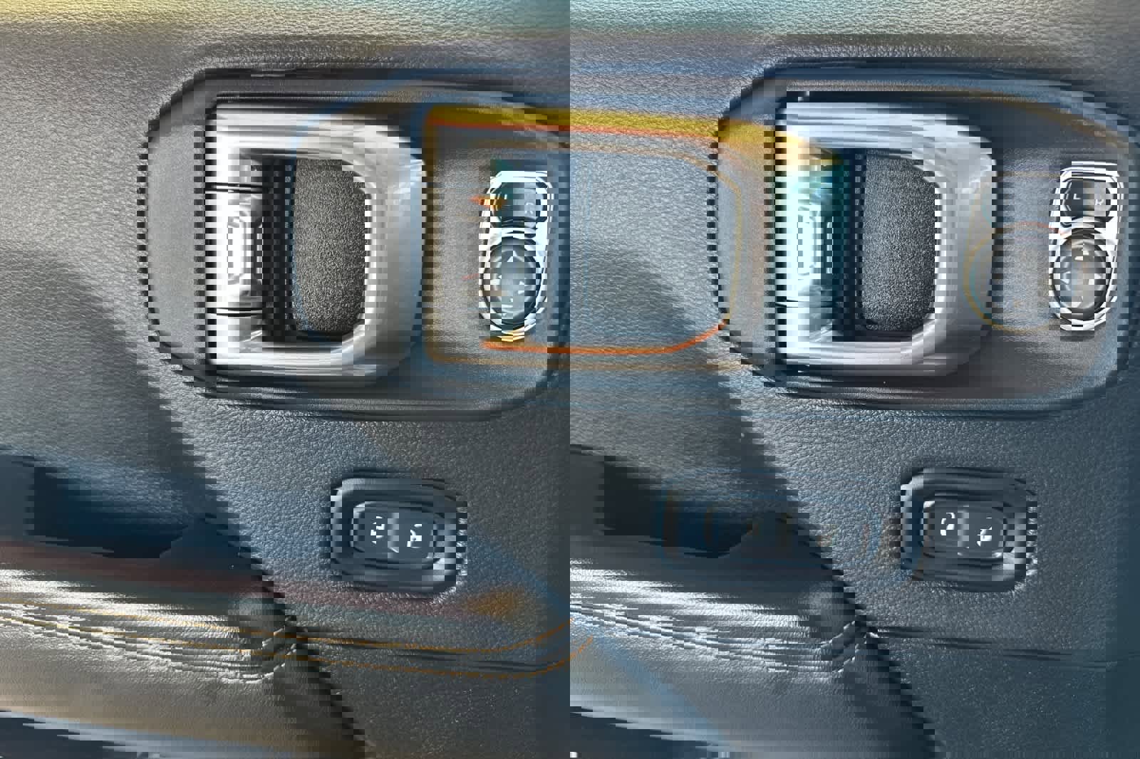 Used 2024 Jeep Wrangler Sahara image 10