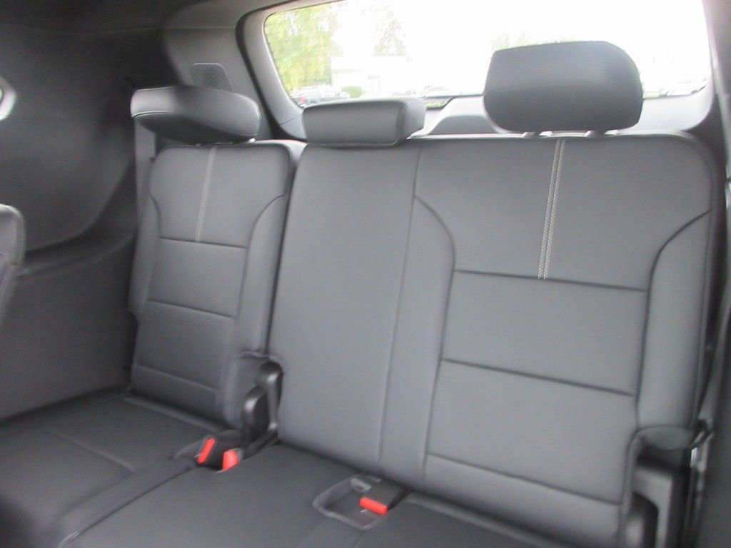 New 2026 GMC Acadia Elevation w/ Black Edition image 15