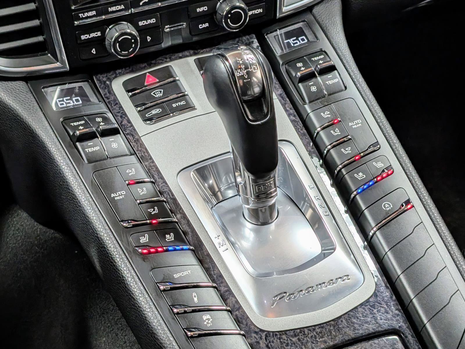 Used 2014 Porsche Panamera 4 image 29