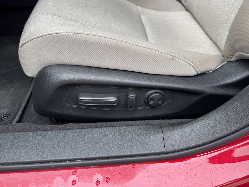 Used 2025 Honda Accord SE image 11