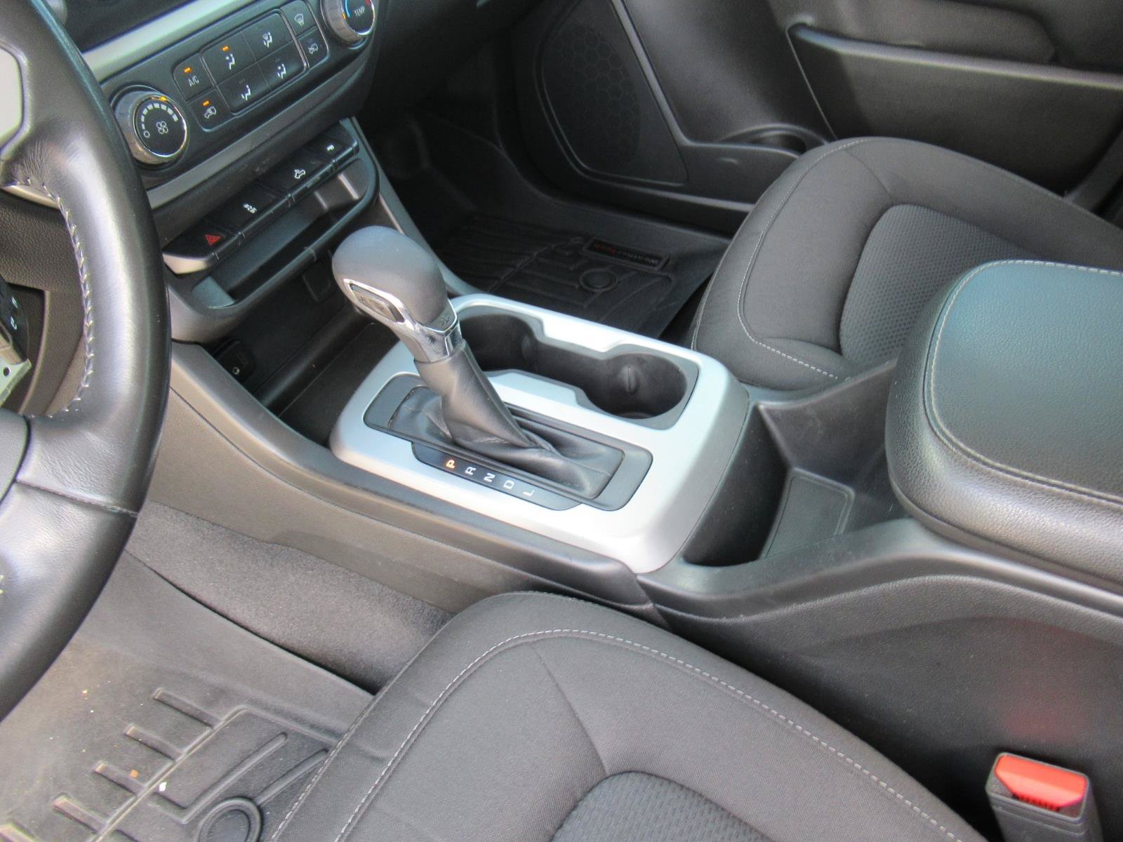 Used 2022 Chevrolet Colorado LT RWD image 19