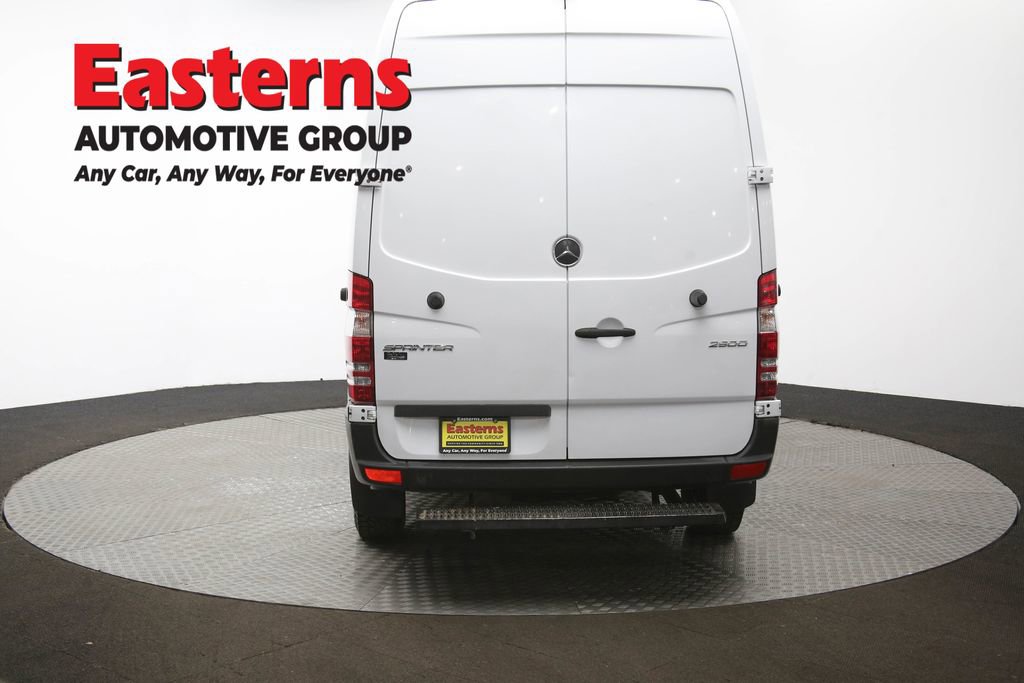 Used 2017 Mercedes-Benz Sprinter 144 Cargo image 33