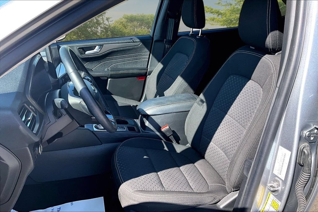 Used 2023 Ford Escape Active w/ Tech Pack #2 AWD/4WD image 24