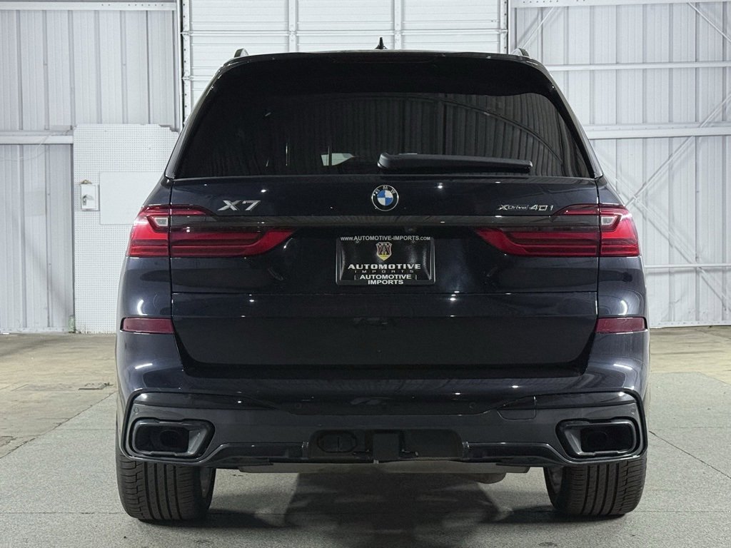 Used 2022 BMW X7 xDrive40i w/ M Sport Package image 11