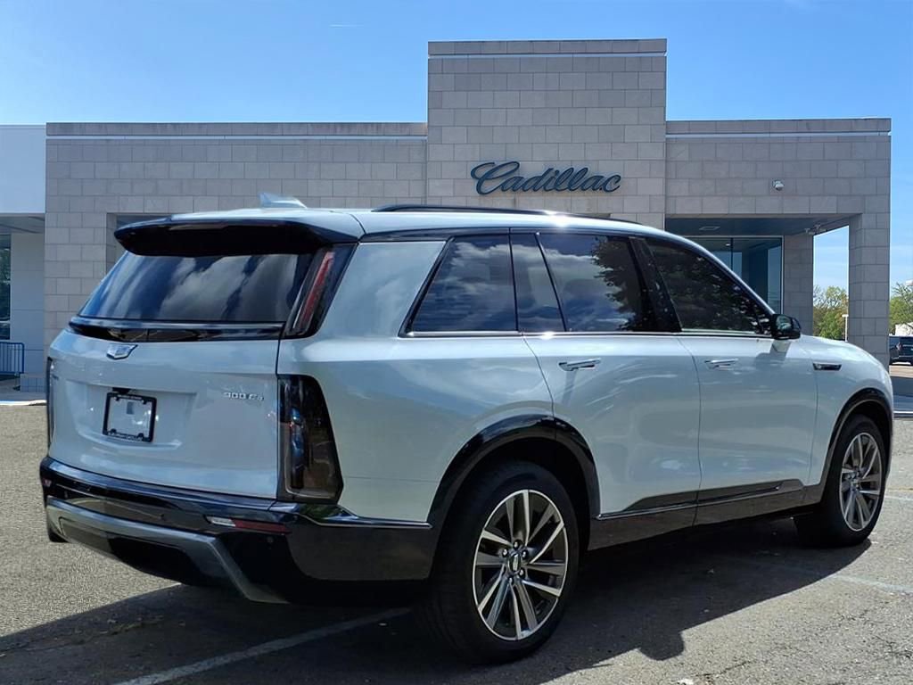 New 2026 Cadillac Vistiq Sport w/ LPO, Floor Liner Package AWD/4WD image 4