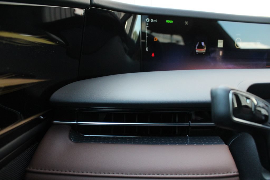 New 2026 Lincoln Nautilus Reserve AWD/4WD image 9
