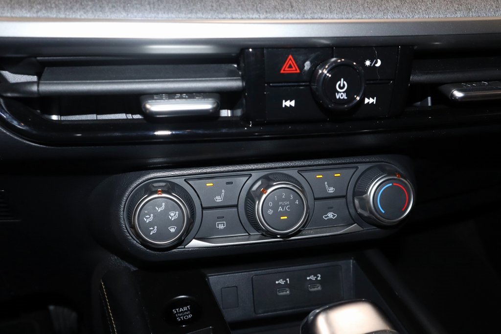 Certified 2025 Nissan Kicks SV w/ SV Premium Package image 34