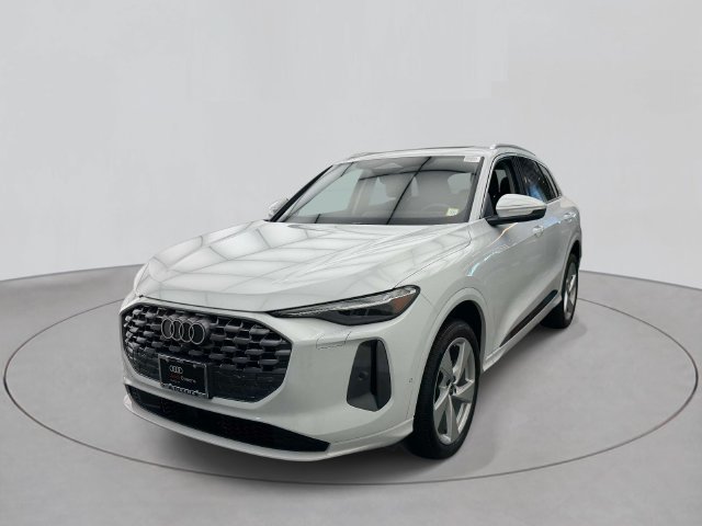 Used 2025 Audi Q5 Premium Plus AWD/4WD image 1