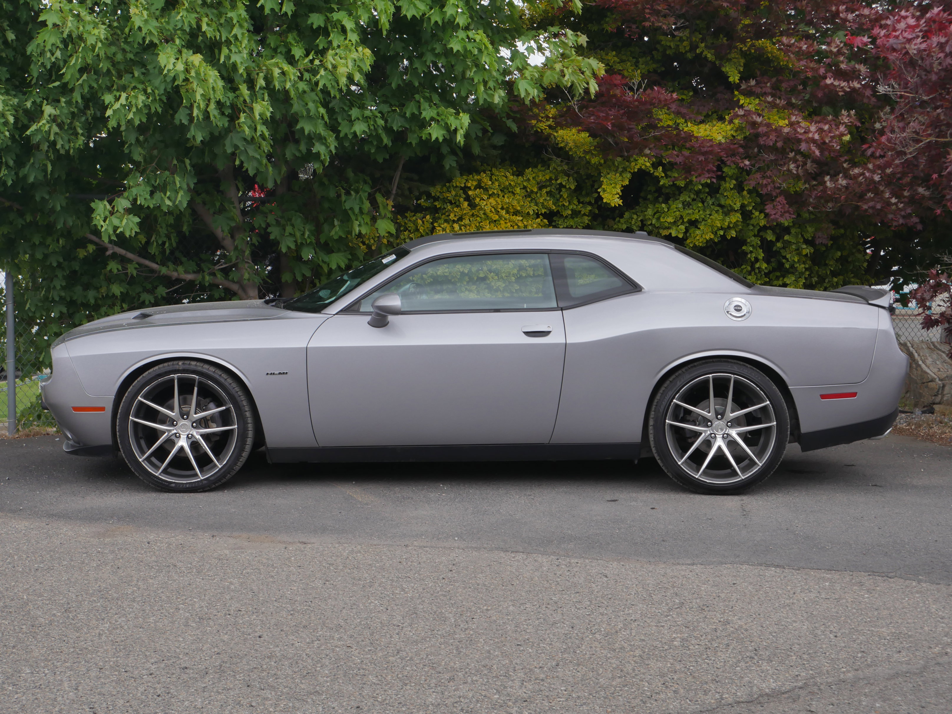 Used 2015 Dodge Challenger R/T w/ Quick Order Package 28D R/T RWD image 18