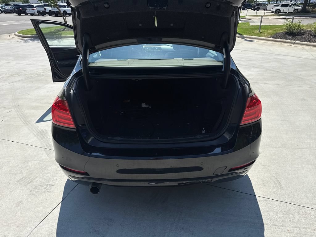 Used 2015 BMW 320i xDrive Sedan AWD/4WD image 32
