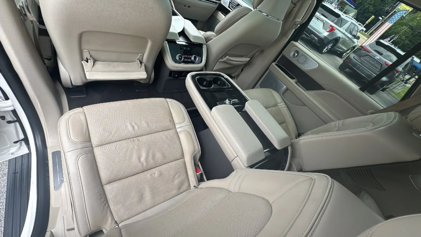 Used 2019 Lincoln Navigator Reserve AWD/4WD image 29