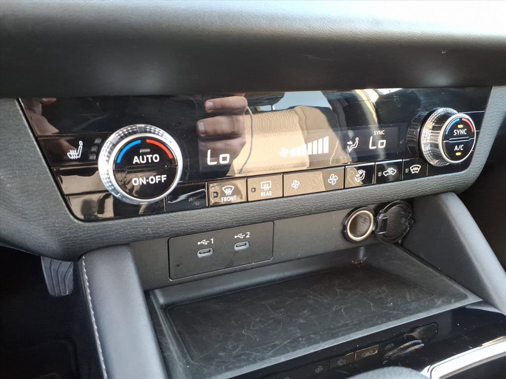 Used 2025 Mitsubishi Outlander ES image 24