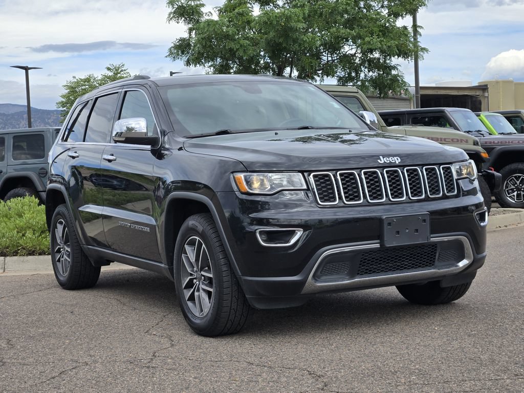 Used 2019 Jeep Grand Cherokee Limited AWD/4WD image 3