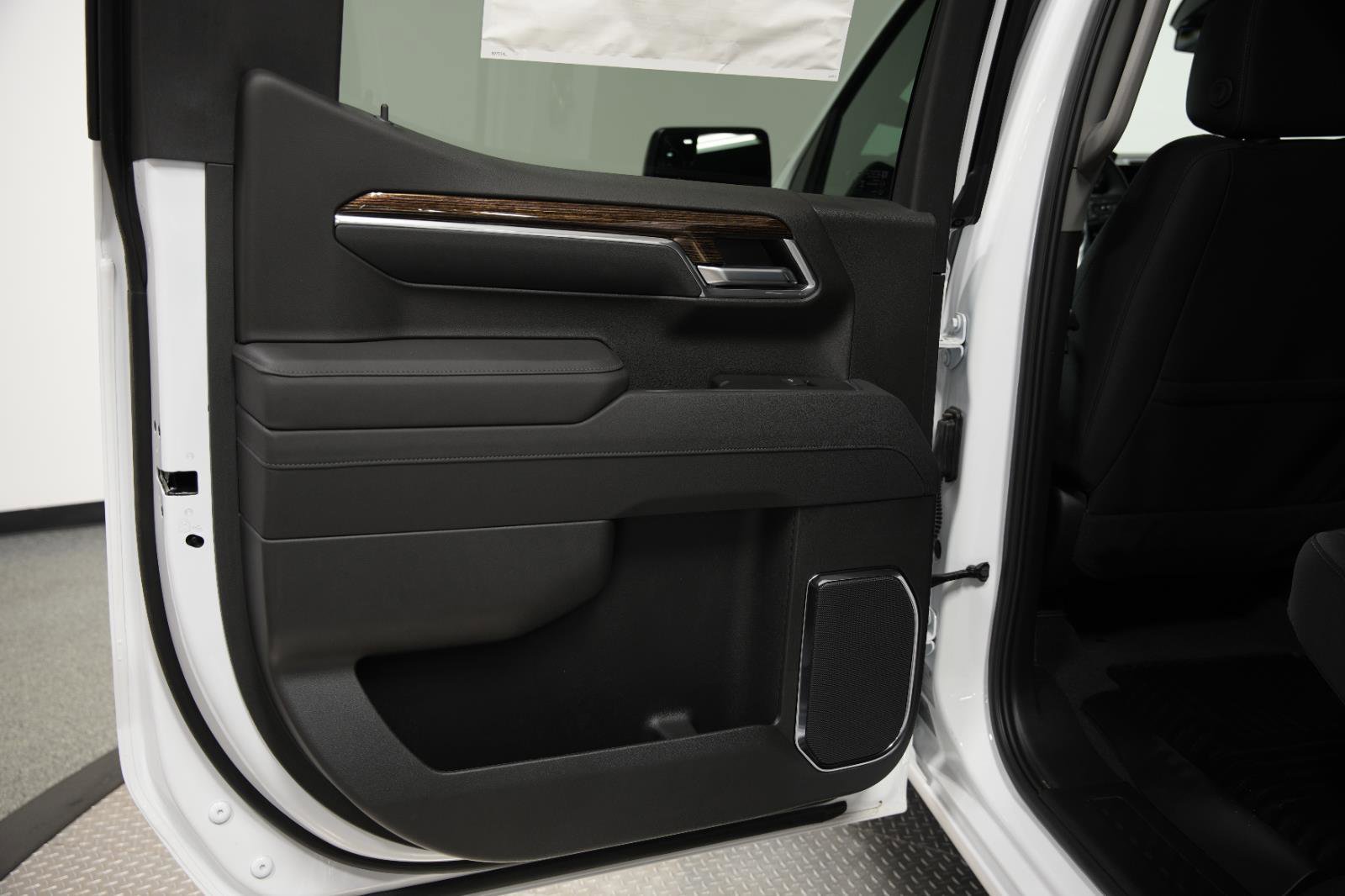 New 2026 GMC Sierra 1500 Elevation image 17