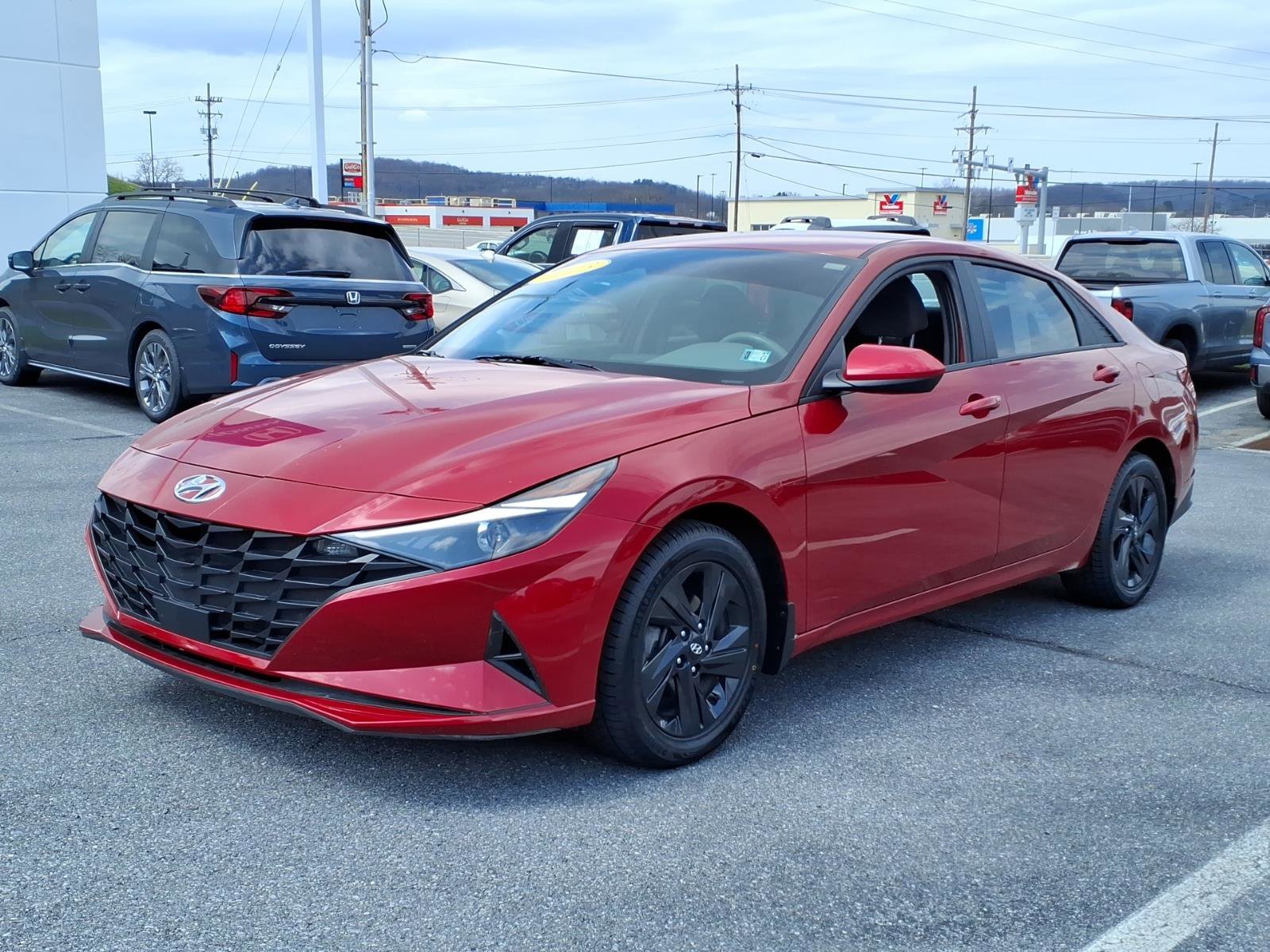 Used 2023 Hyundai Elantra SEL image 8
