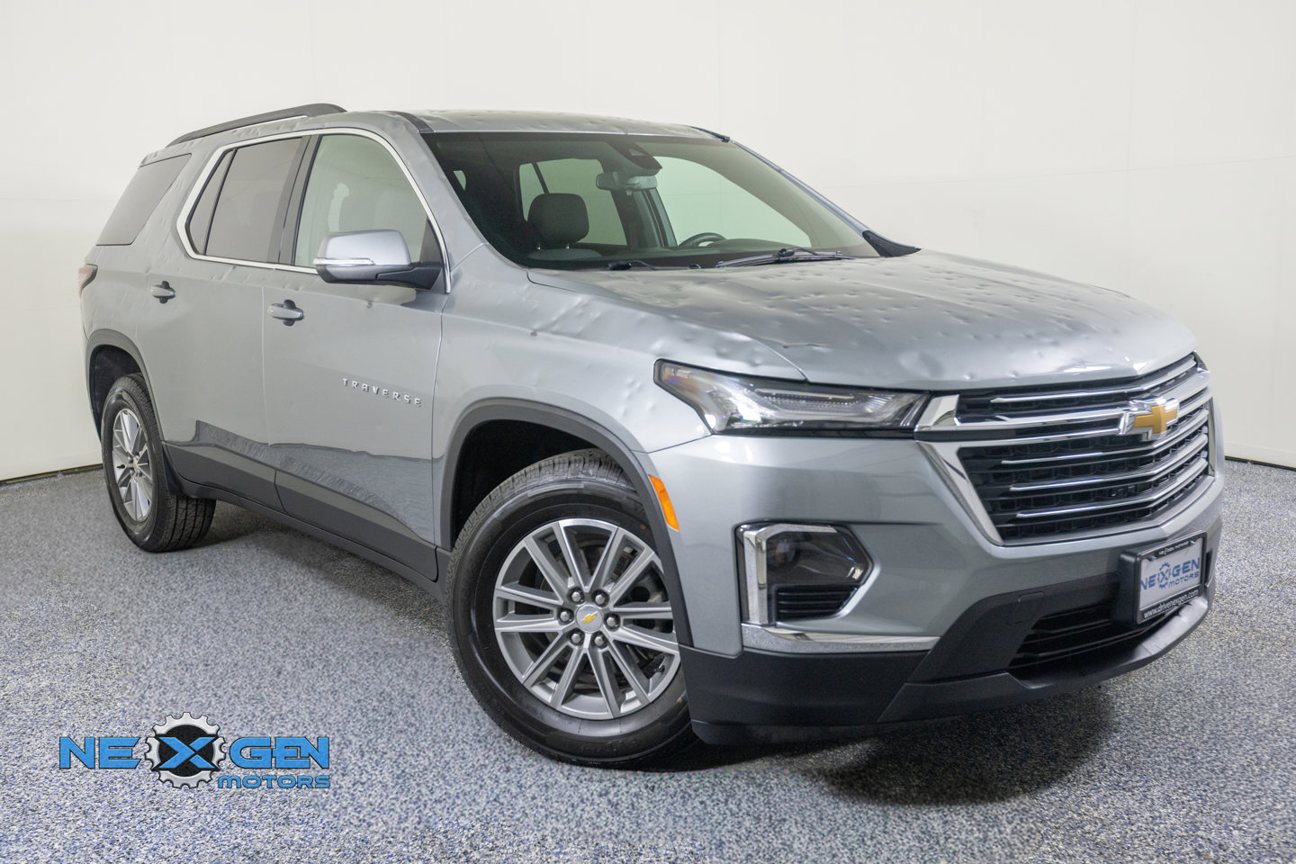 Used 2023 Chevrolet Traverse LT w/ LPO, Floor Liner Package
