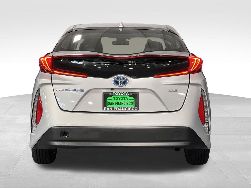 Certified 2021 Toyota Prius Prime XLE FWD image 4