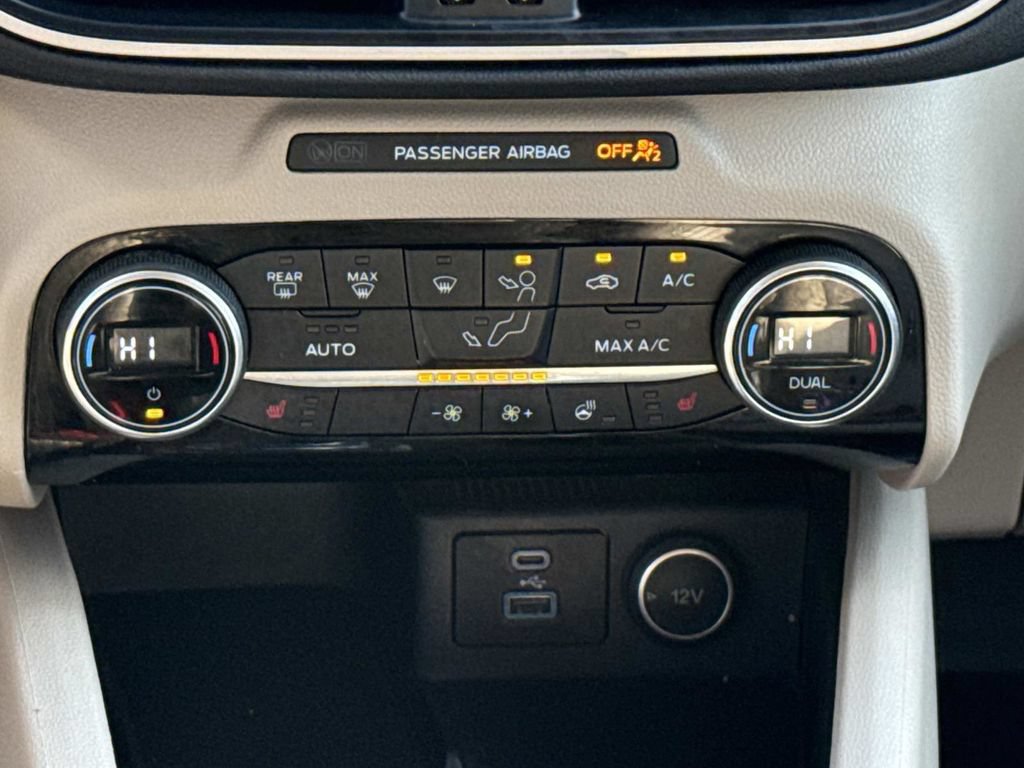 Used 2021 Ford Escape SEL w/ Technology Package AWD/4WD image 16