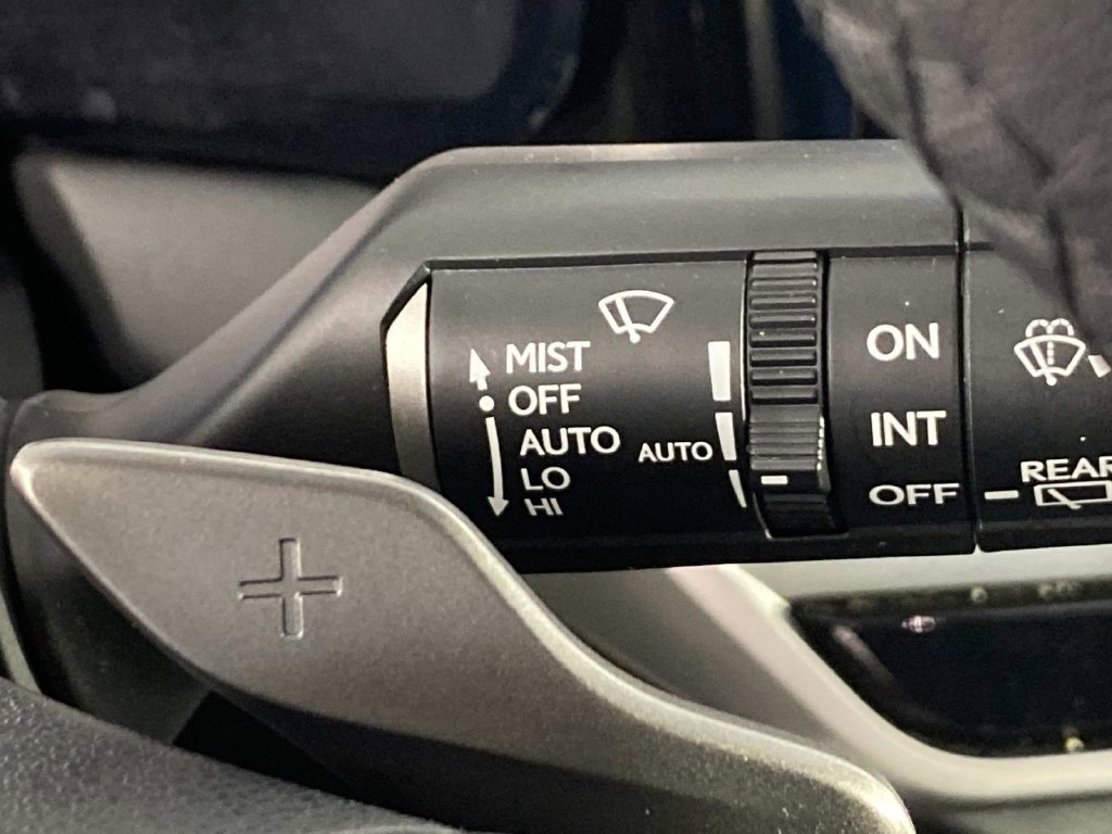 Used 2025 Lexus RX 350 Premium w/ Accessory Package AWD/4WD image 18