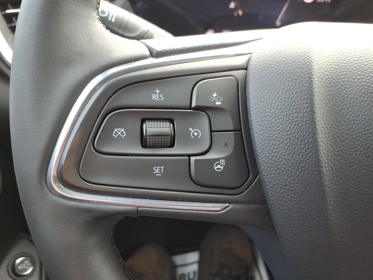 Used 2024 Buick Encore GX Sport Touring w/ Comfort Package FWD image 19