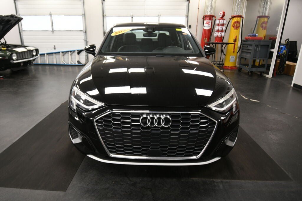 Used 2023 Audi A3 2.0T Premium FWD image 2