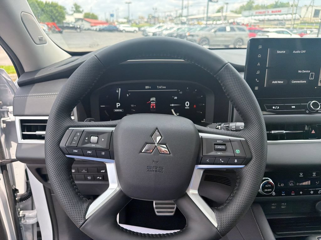 New 2026 Mitsubishi Outlander SEL AWD/4WD image 17