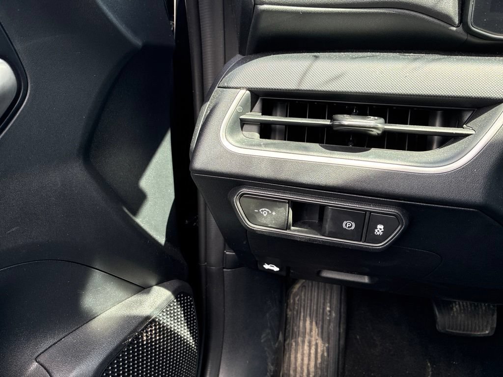 Used 2025 Kia K4 FWD image 22