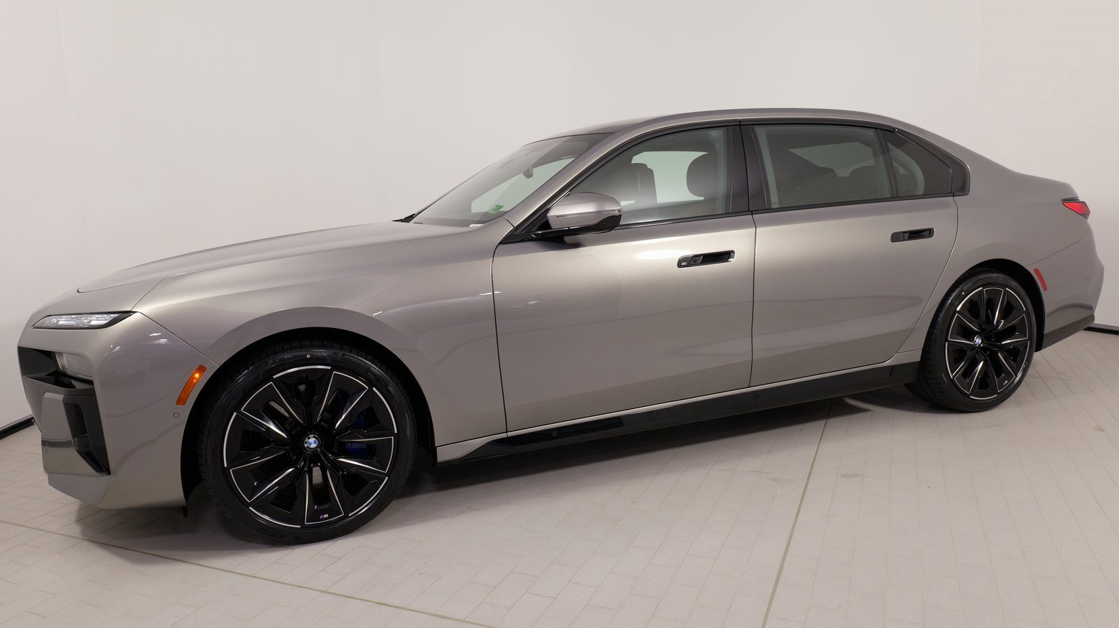 Used 2024 BMW 740i xDrive w/ Executive Package