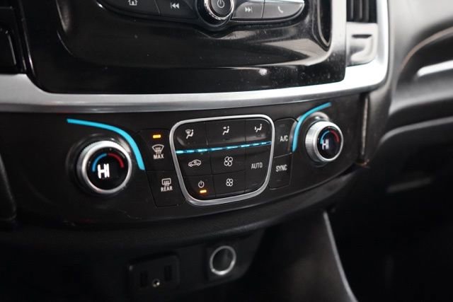 Used 2018 Chevrolet Traverse LS image 27