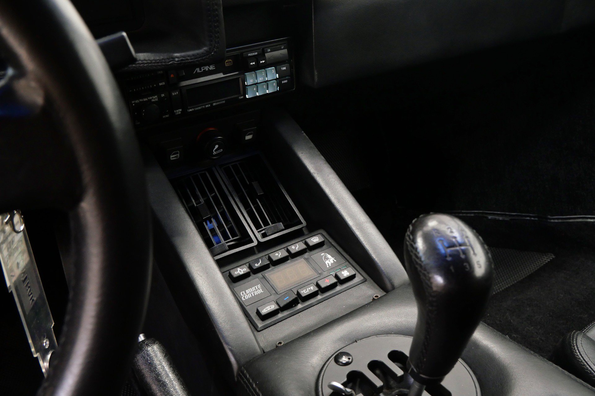 Used 1989 Lamborghini Countach Coupe RWD image 30