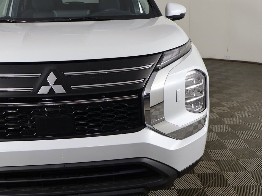 New 2026 Mitsubishi Outlander ES AWD/4WD image 14