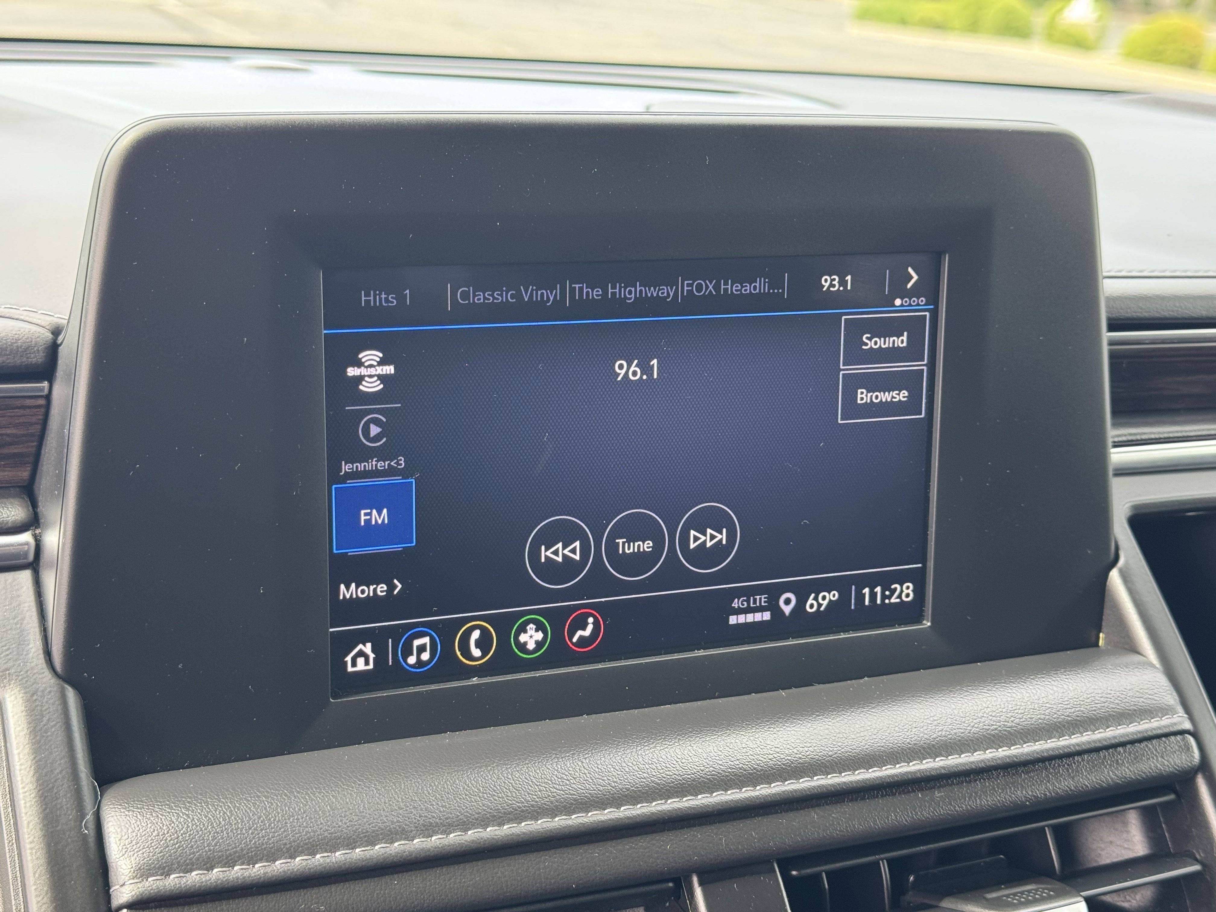 Used 2023 Chevrolet Tahoe LS image 28