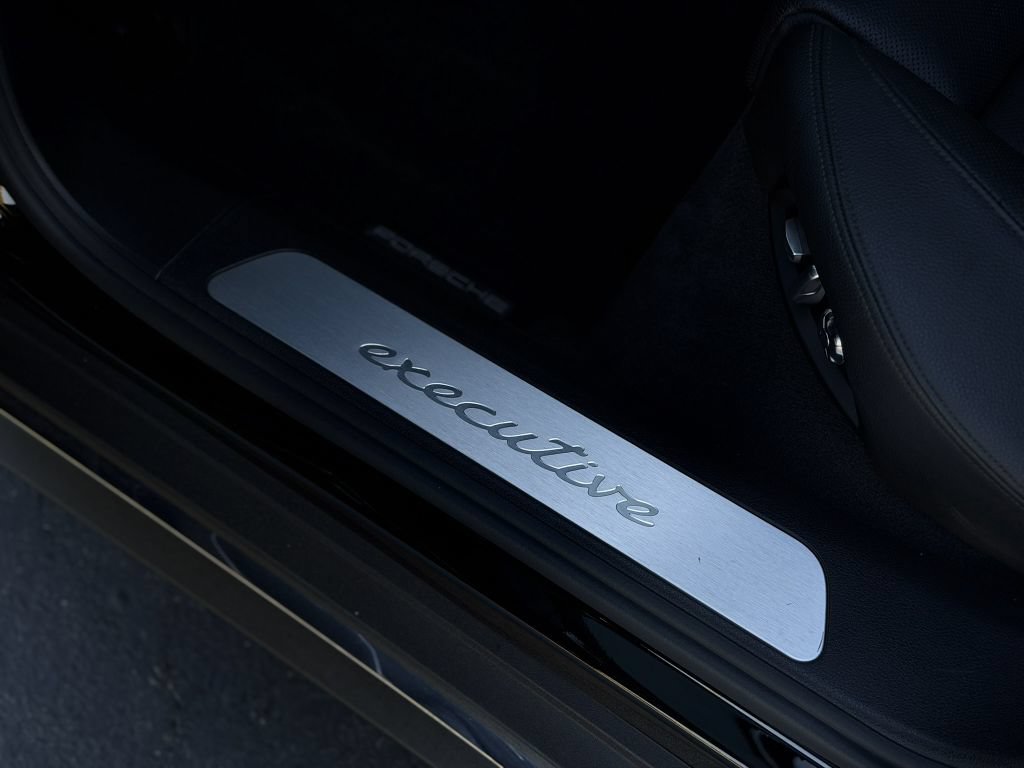 Used 2018 Porsche Panamera 4S Executive AWD/4WD image 24