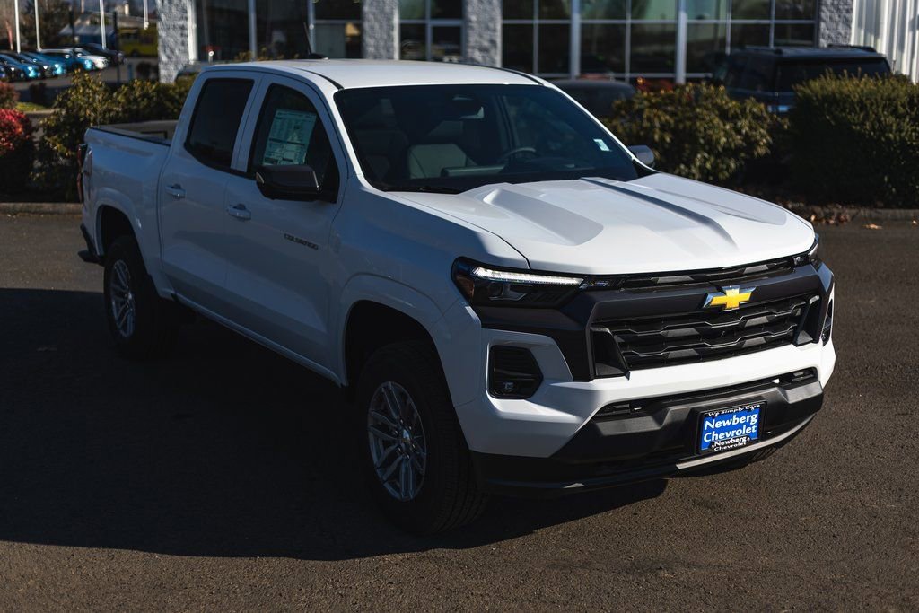 New 2025 Chevrolet Colorado LT w/ LT Convenience Package image 8