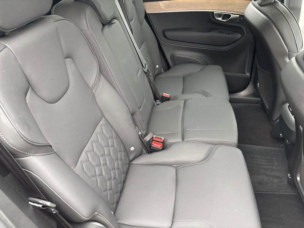 Certified 2025 Volvo XC90 B6 Plus image 44