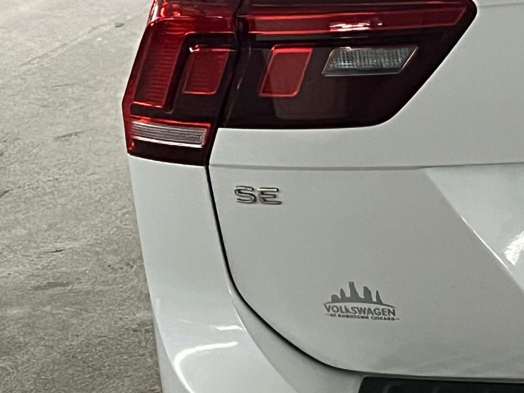 Certified 2022 Volkswagen Tiguan SE R-Line image 37