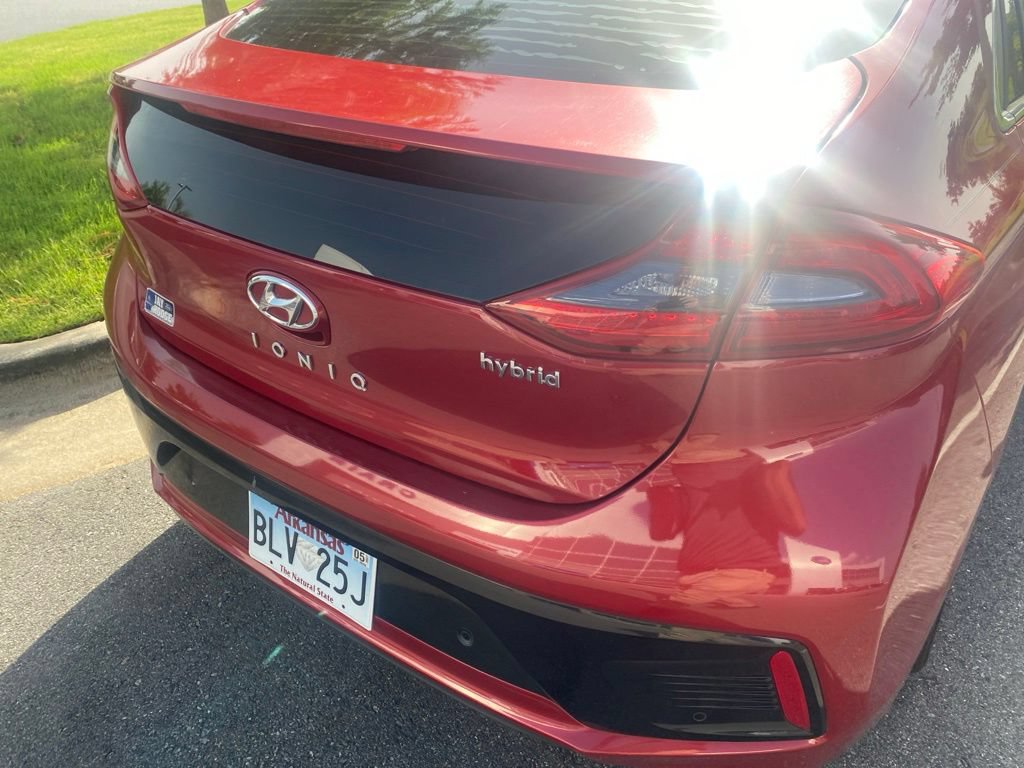 Used 2019 Hyundai Ioniq Limited w/ Ultimate Package 02 FWD image 11