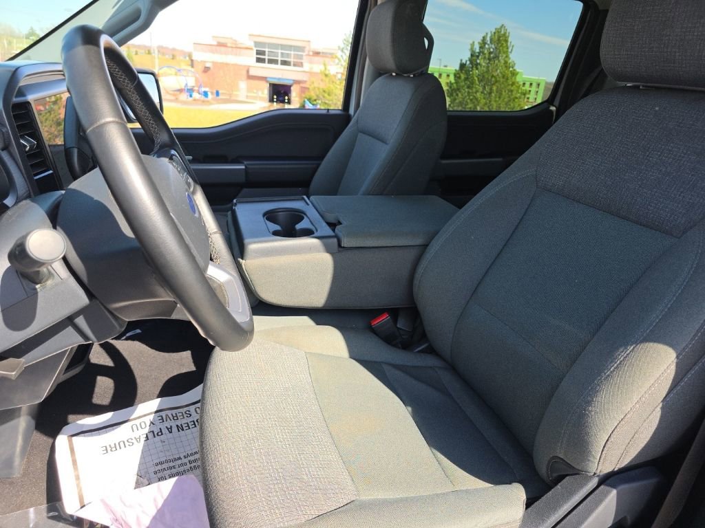 Used 2025 Ford F150 XLT w/ Equipment Group 301A Standard image 17
