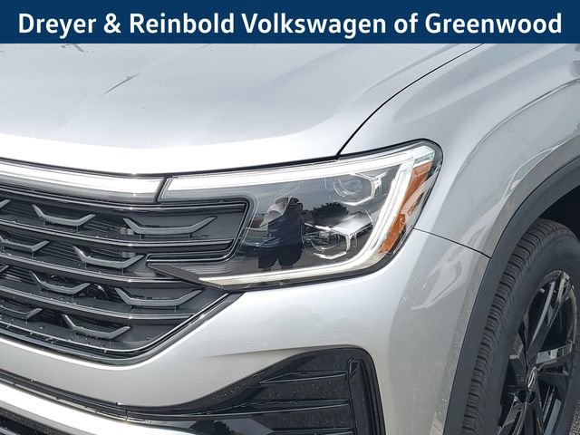 New 2025 Volkswagen Atlas Cross Sport SEL R-Line image 9