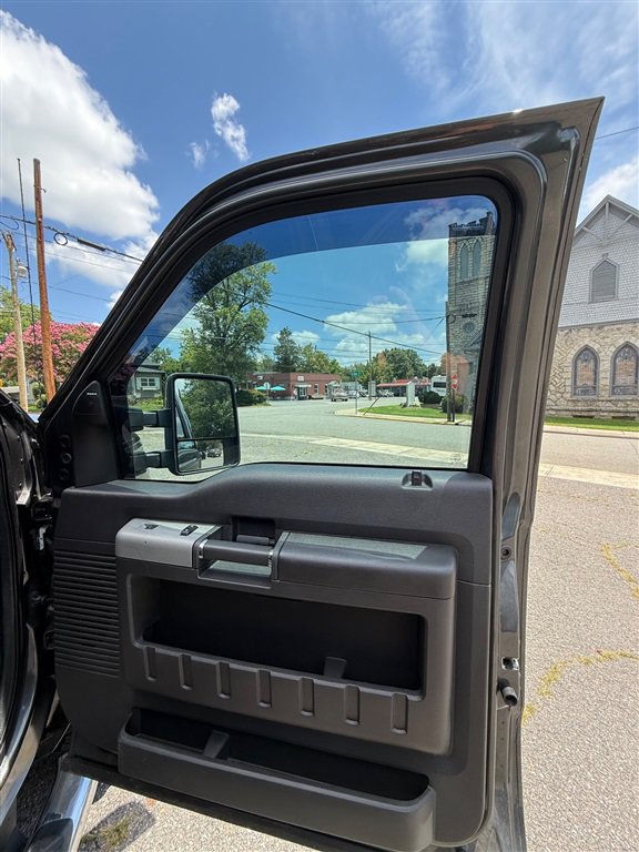 Used 2015 Ford F350 Lariat w/ Lariat Ultimate Package AWD/4WD image 22