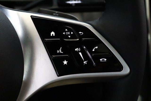 Used 2024 Mercedes-Benz GLC 300 4MATIC w/ Driver Assistance Package image 6