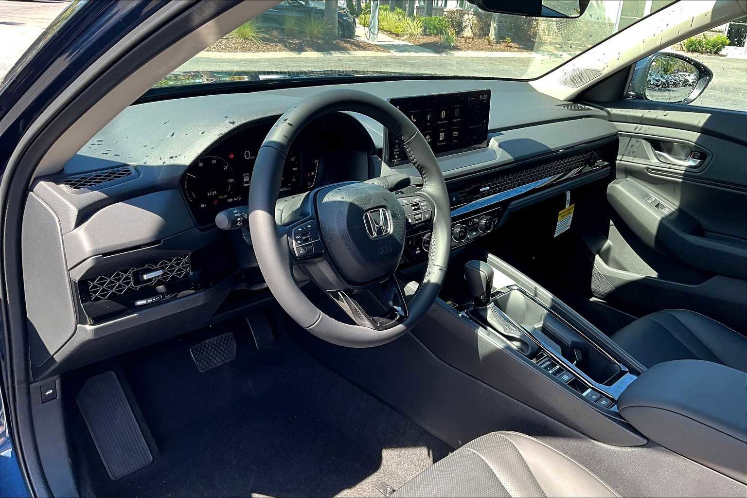 New 2025 Honda Accord EX-L image 10