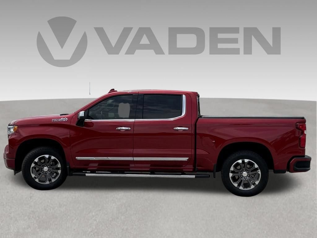 Used 2025 Chevrolet Silverado 1500 High Country w/ Z71 Off-Road Package AWD/4WD image 10