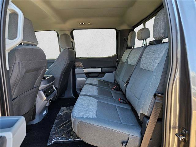 New 2026 Ford F250 XLT w/ XLT Premium Package AWD/4WD image 12